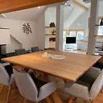 Grosses Apartment Im Kraemerhaus In Annaberg , 4 Schlafzimmer, 2 Badezimmer, 8 Personen, Zentrum Apartment