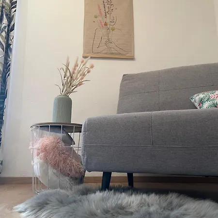 דירה Grosses Im Kraemerhaus In , 4 Schlafzimmer, 2 Badezimmer, 8 Personen, Zentrum אנברג אים לאמרטל