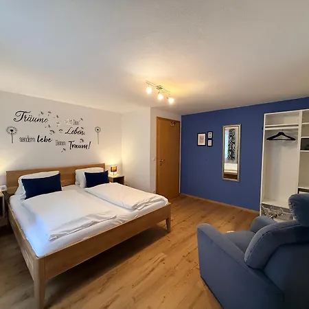 Grosses Im Kraemerhaus In , 4 Schlafzimmer, 2 Badezimmer, 8 Personen, Zentrum אנברג אים לאמרטל