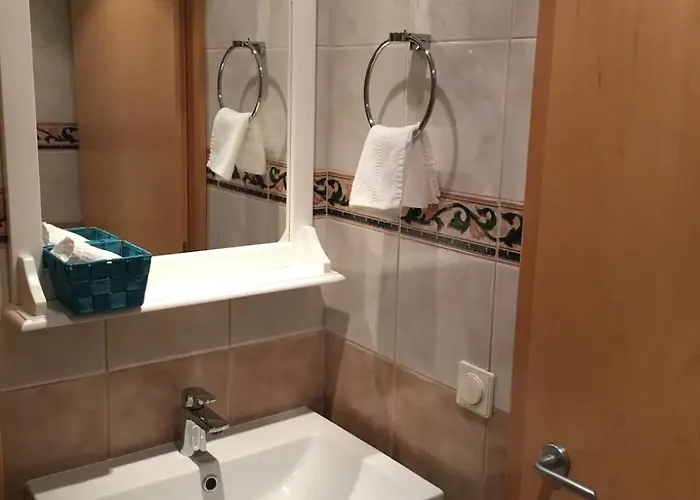 Grosses Apartment In Annaberg , 4 Schlafzimmer, 2 Badezimmer, 8 Personen, Zentrum
