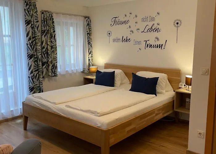 Grosses Apartment In Annaberg , 4 Schlafzimmer, 2 Badezimmer, 8 Personen, Zentrum Apartament